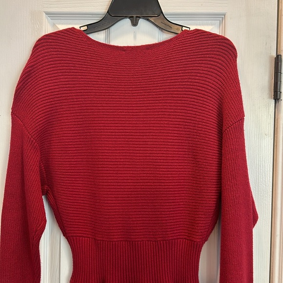 Red sweater dress size Medium Express - Picture 6 of 10